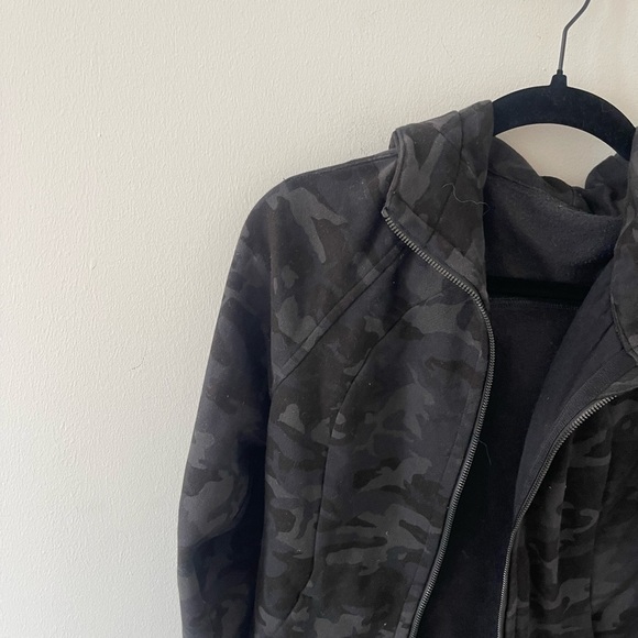 Lululemon Scuba Camouflage Zip-Up Hoodie - Picture 2 of 6